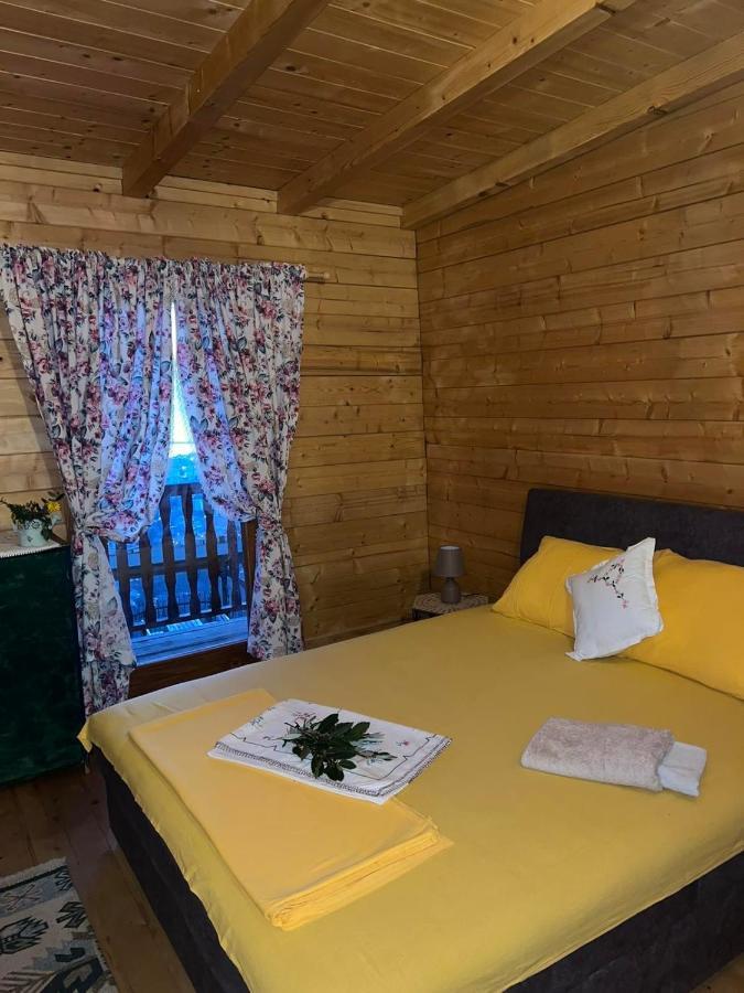 Ranc Mujica Apartment บาร์ ภายนอก รูปภาพ